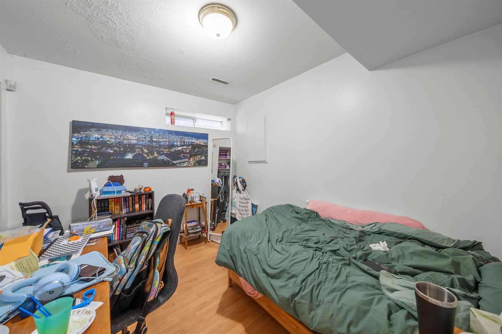 Listing Image 25