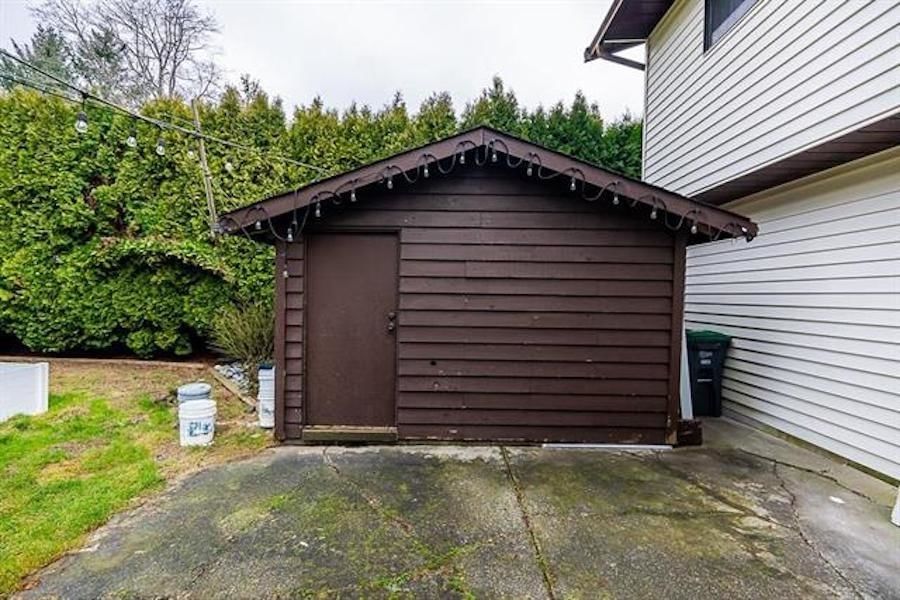 Listing Image 16