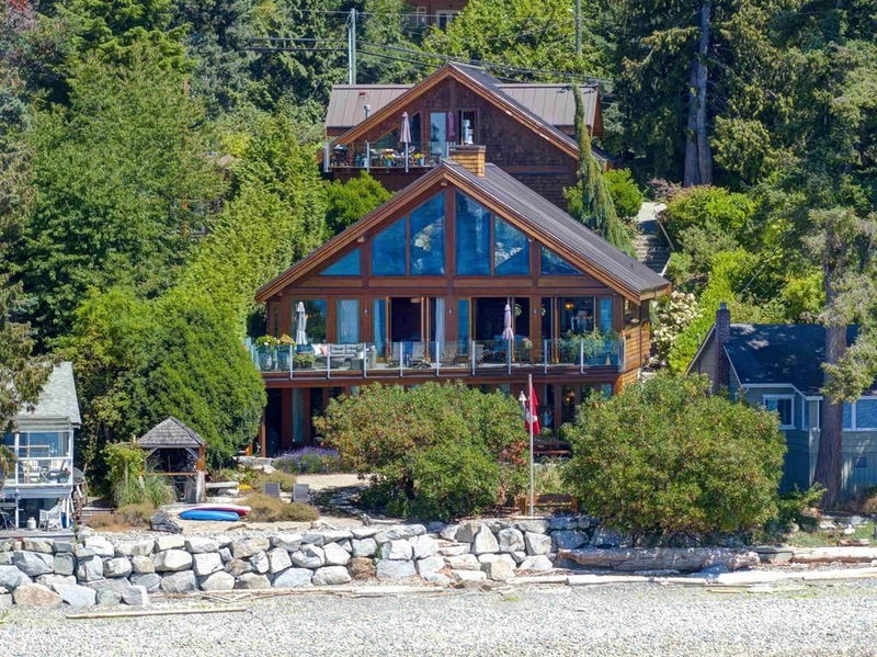 4865 Sunshine Coast Highway, Sechelt, British Columbia