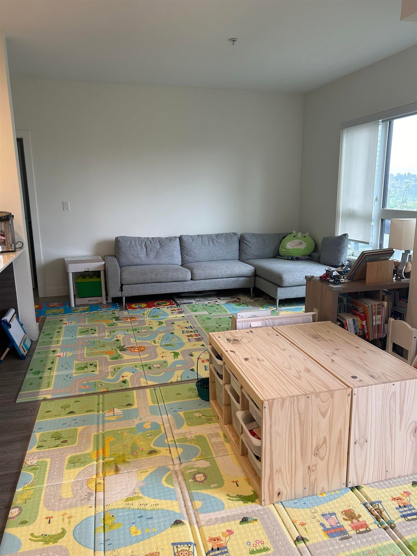 Listing Image 5