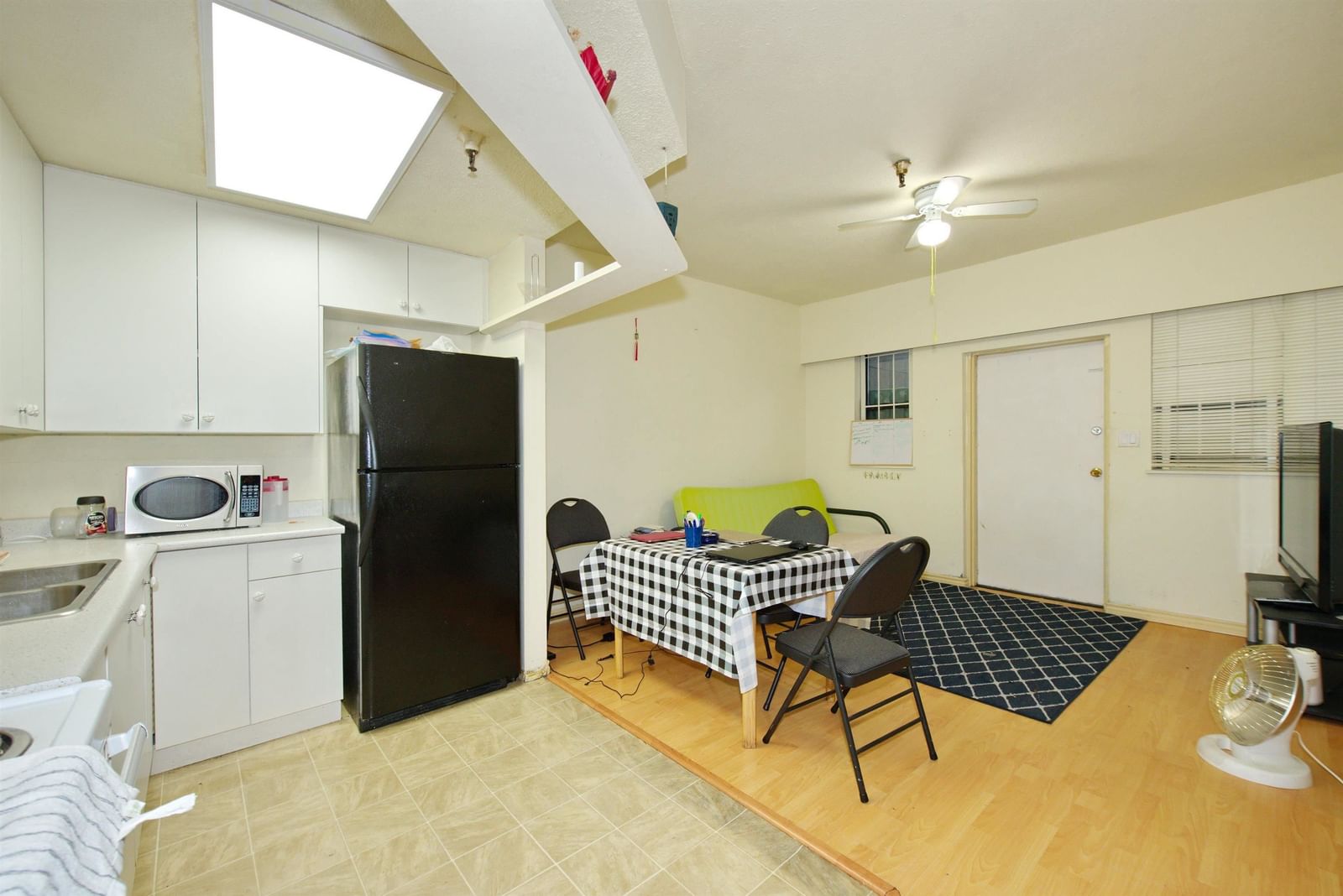 Listing photo 4