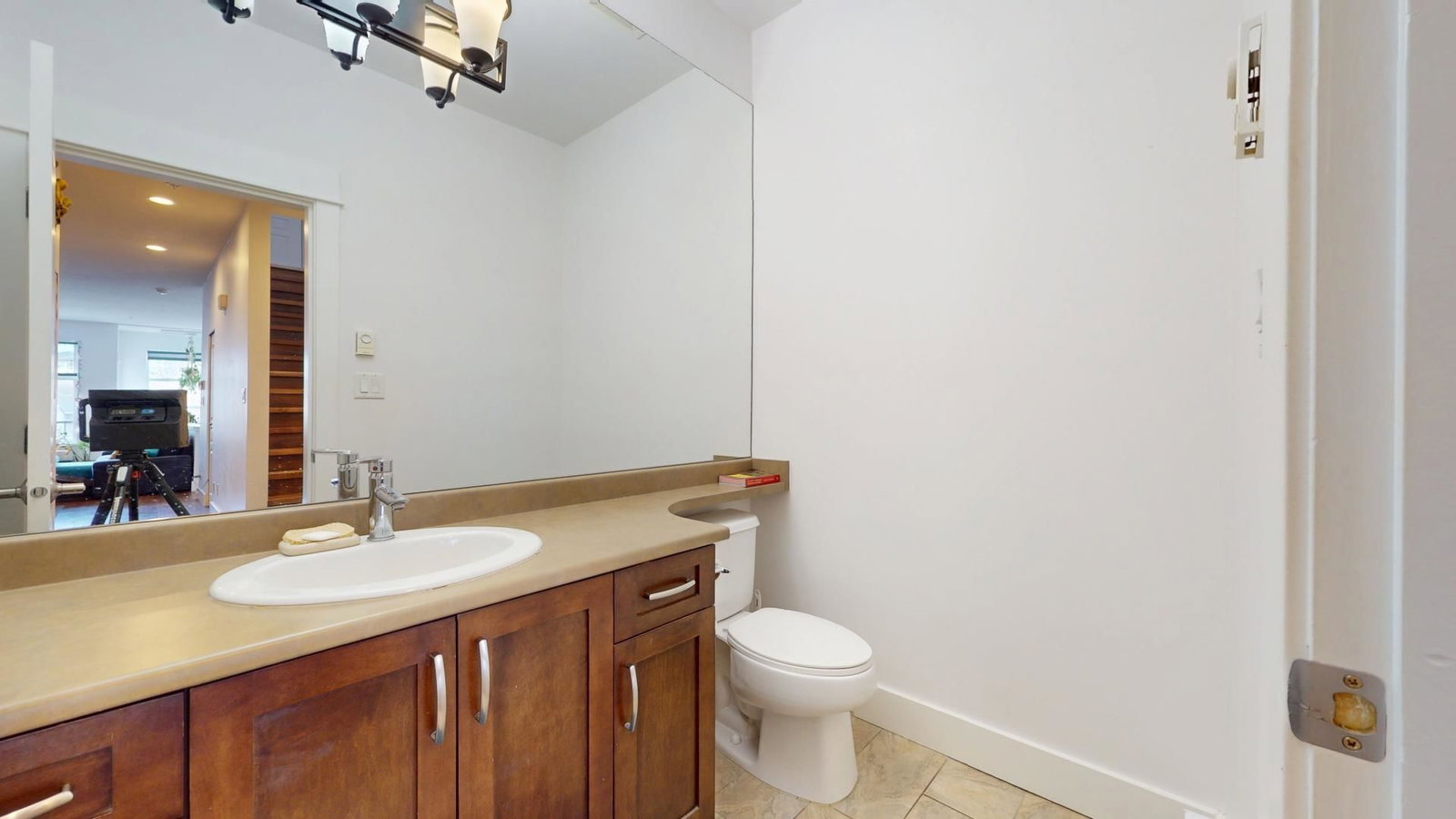 Listing Image 17