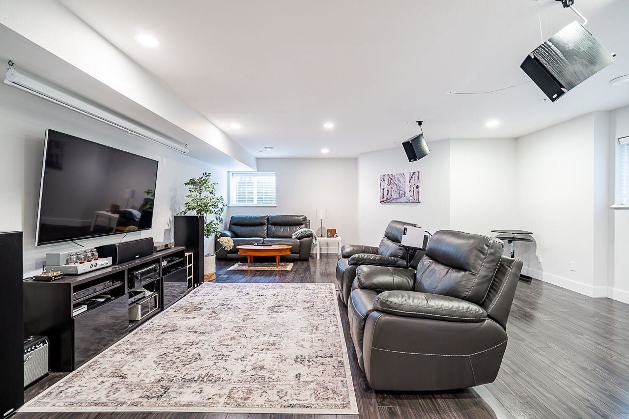 Listing Image 22