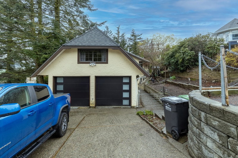 2055 Lion Court, Abbotsford, V3G 1G3 | Image 2