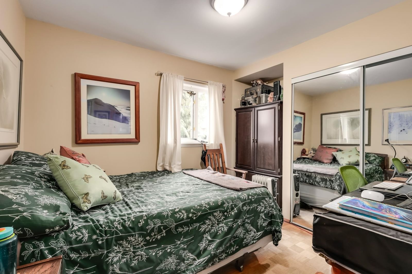 Listing Image 15