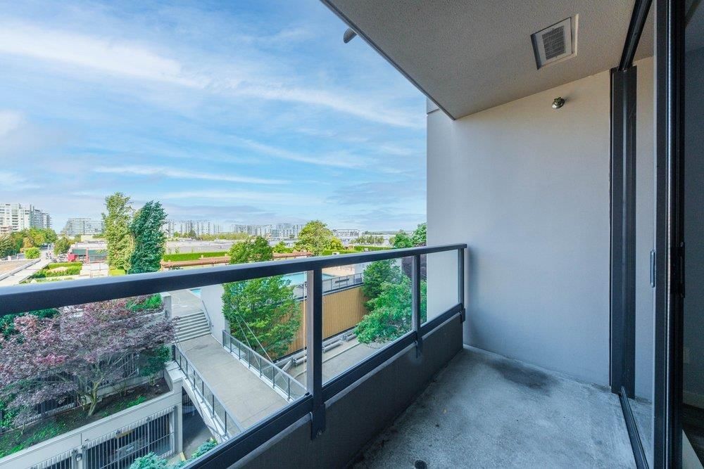 Listing Image 20