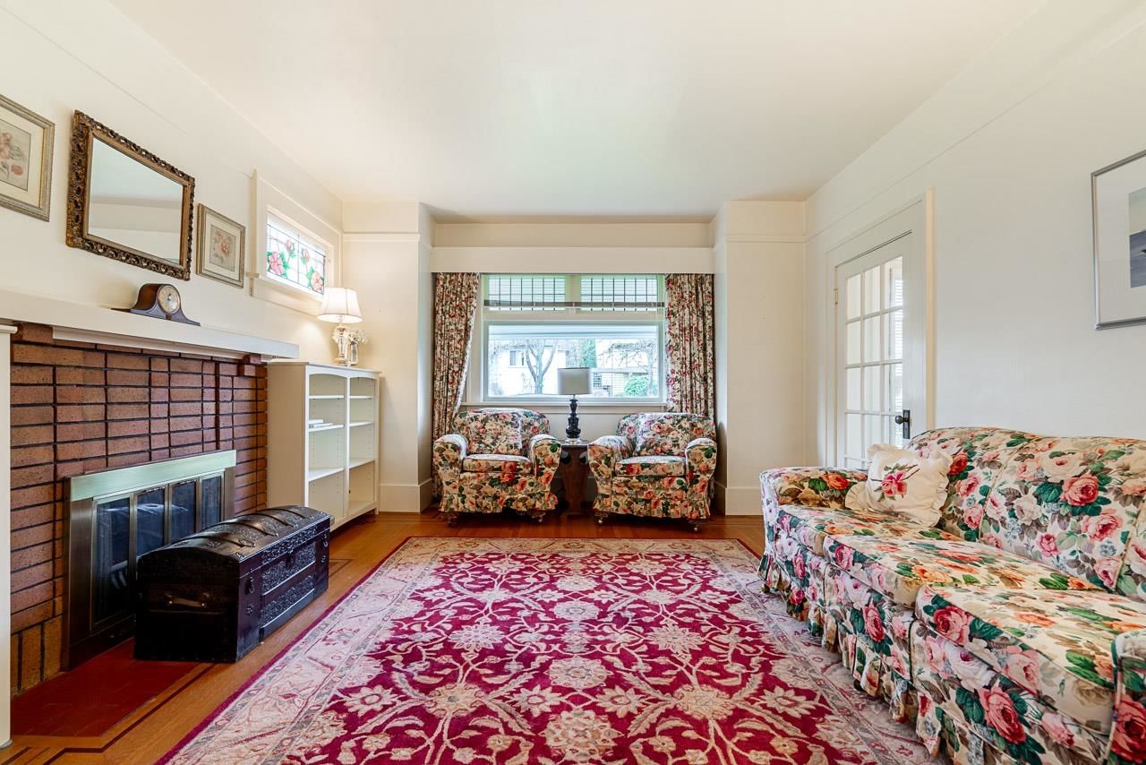 Listing Image 11