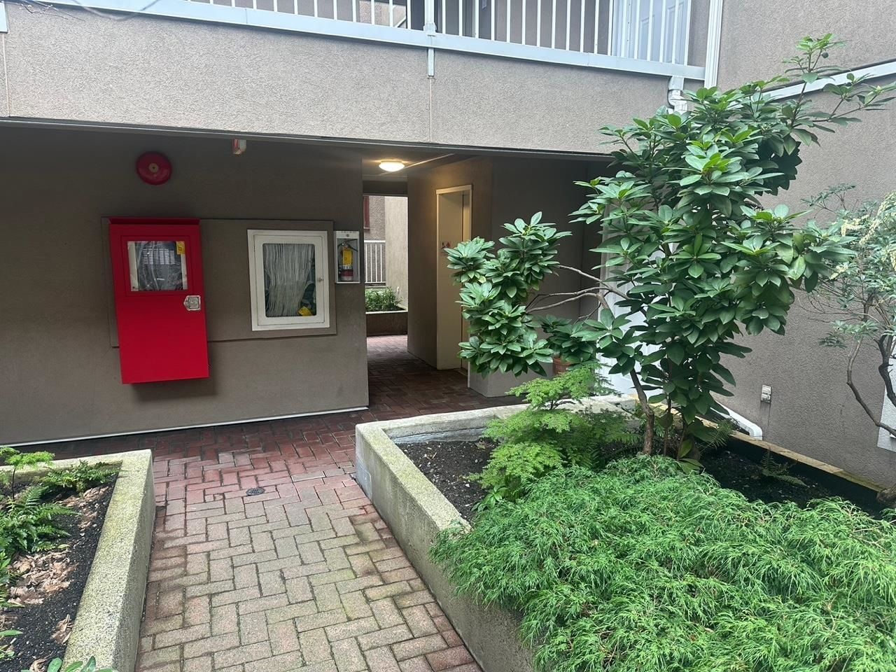 Listing Image 23