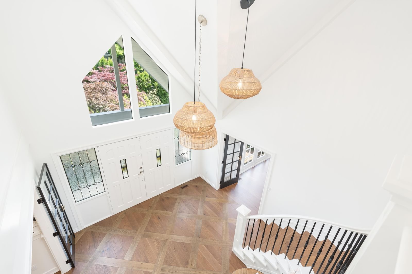 Listing Image 16