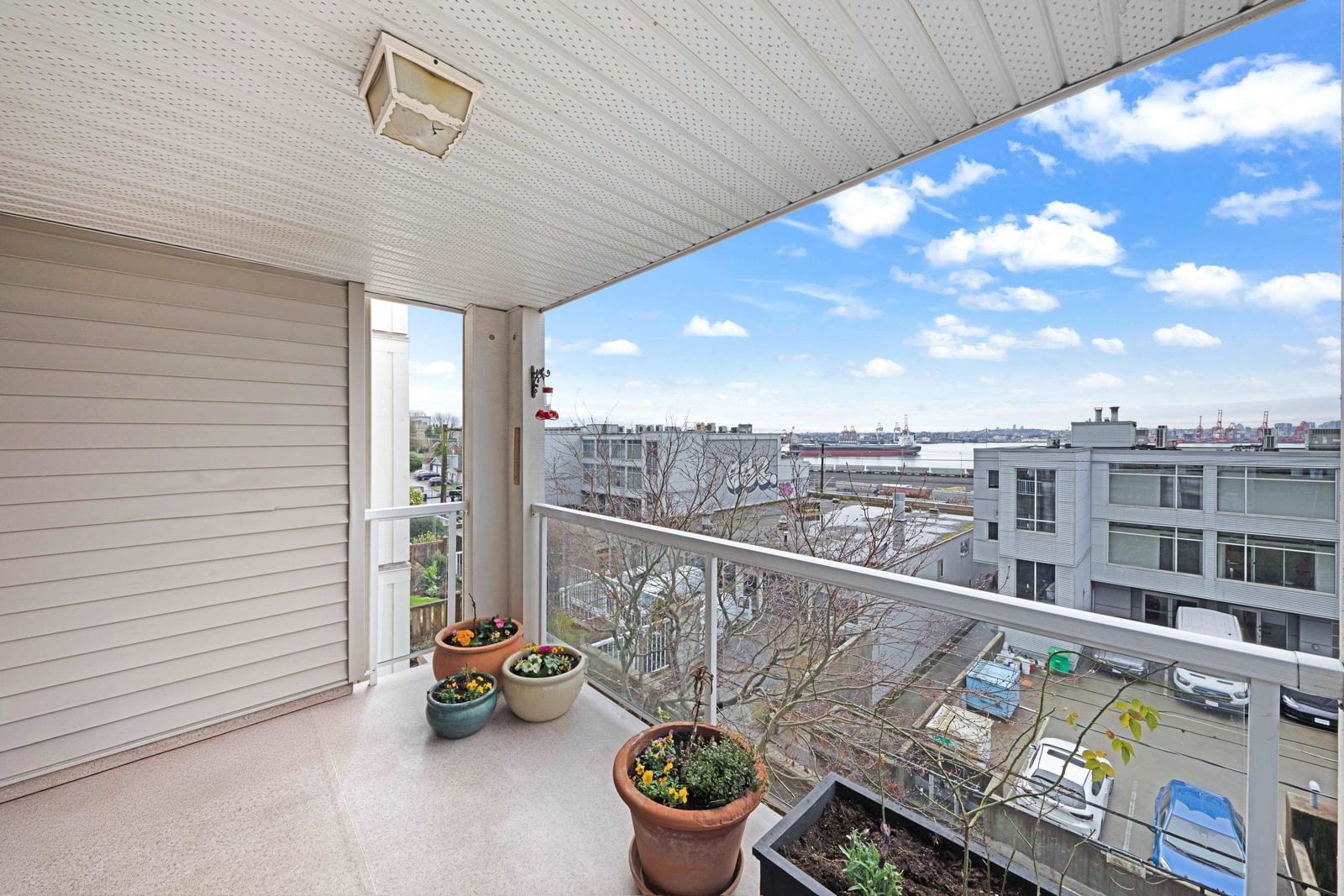 Listing Image 20