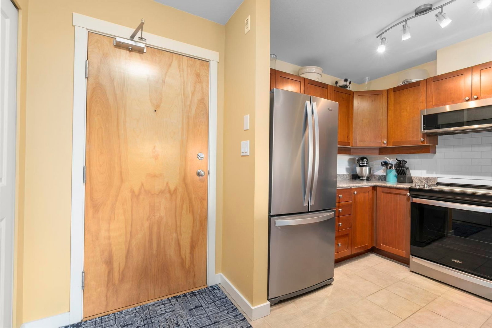 Listing Image 8