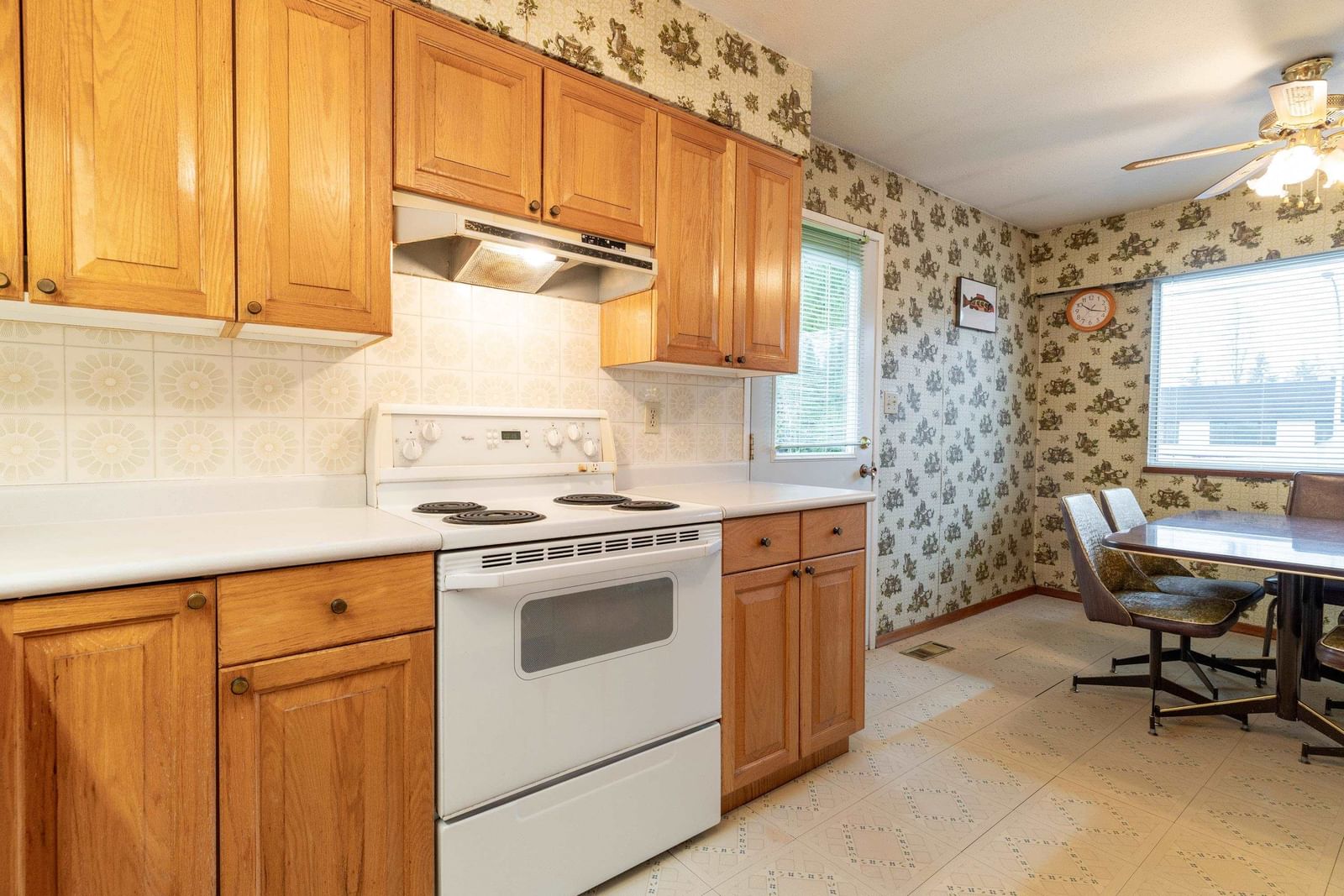 Listing Image 13