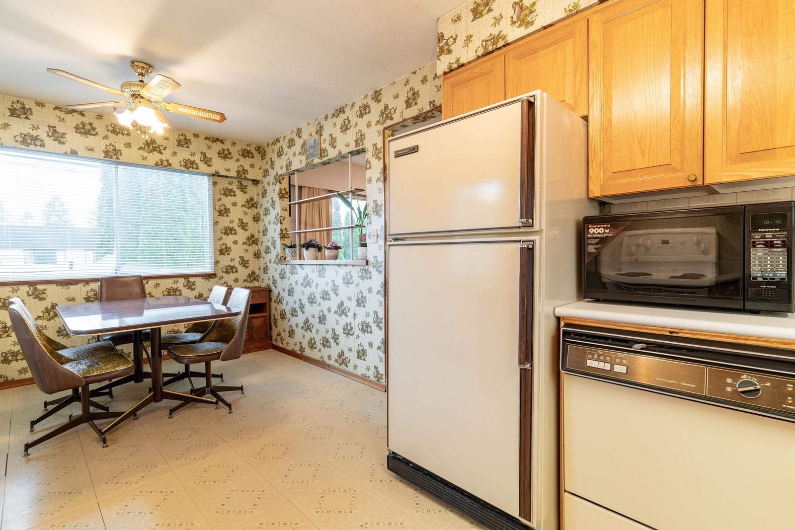 Listing Image 14