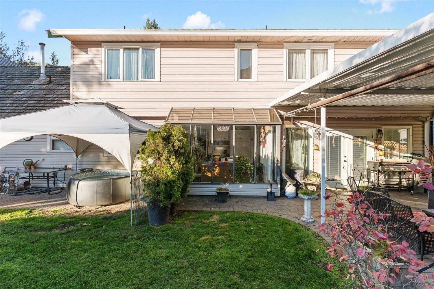 Listing Image 5