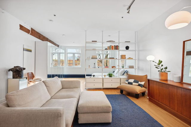 209 - 2556 Hastings Street