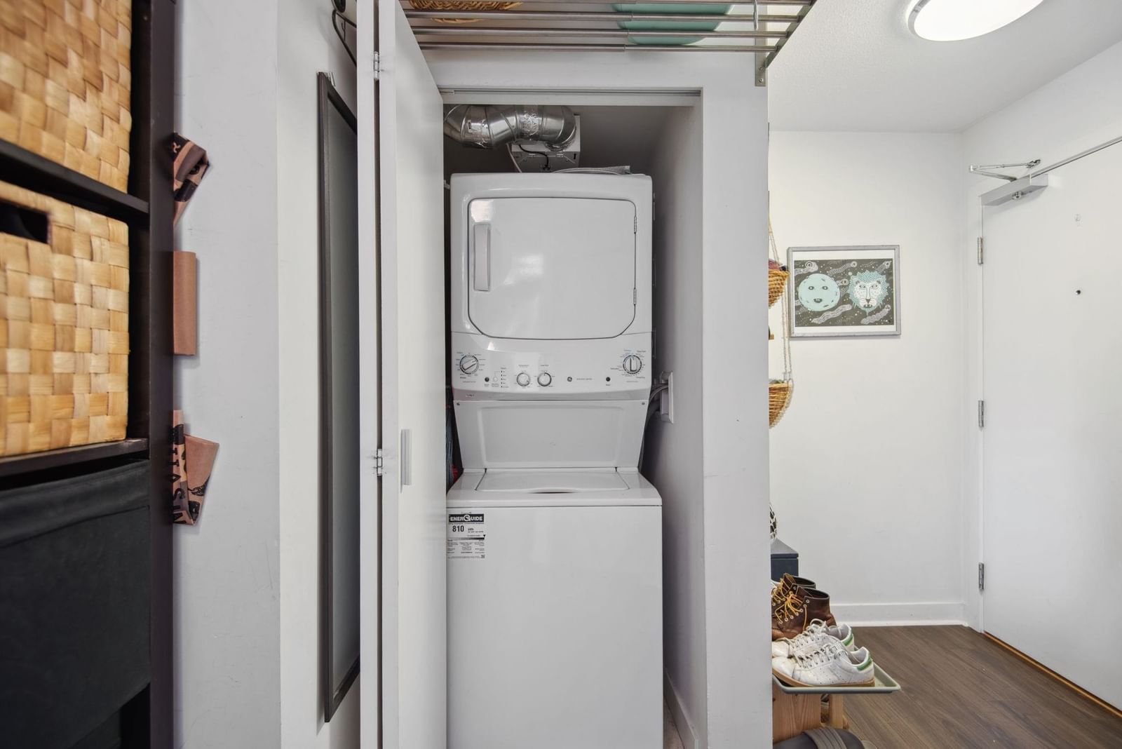 Listing Image 17