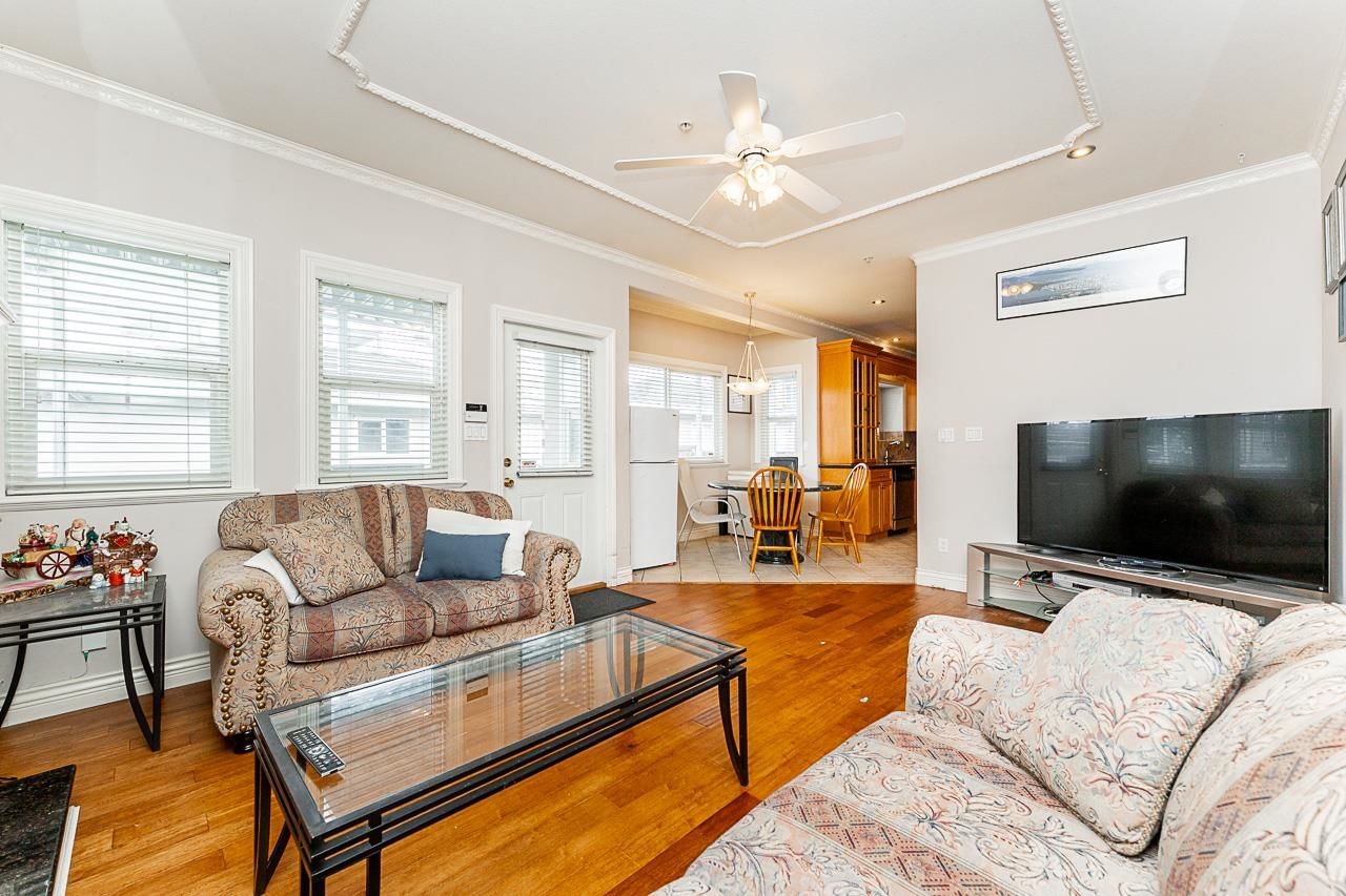 Listing Image 16