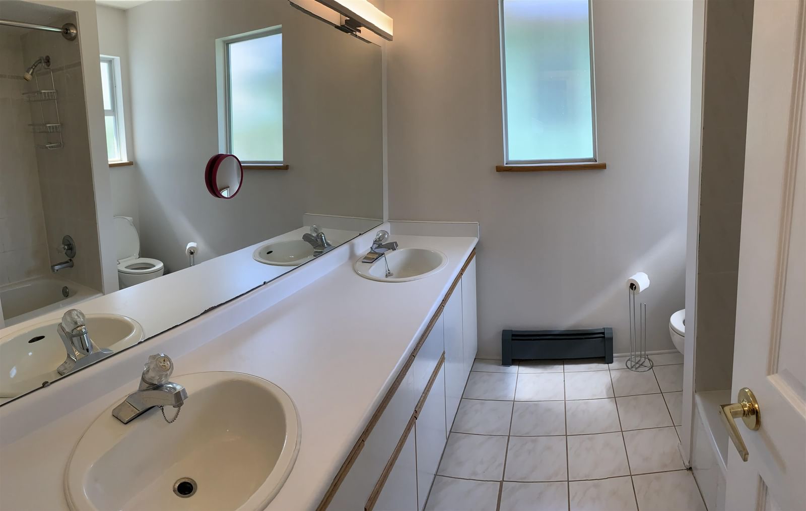 Listing Image 17