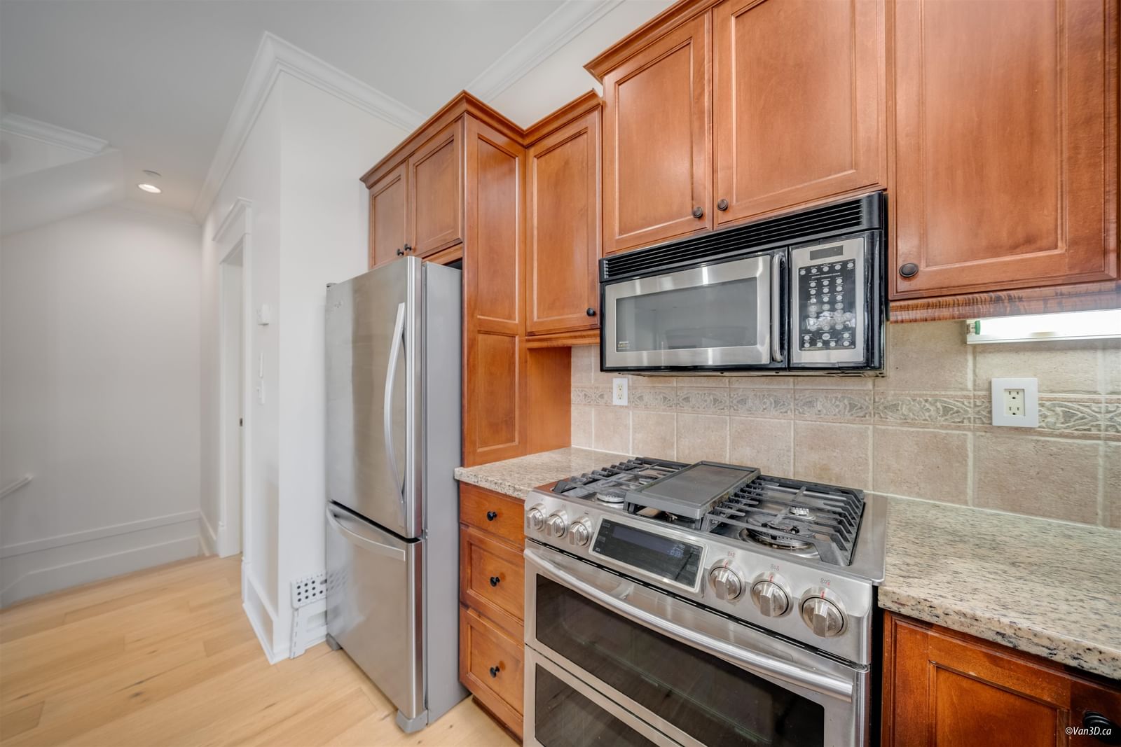 Listing Image 9