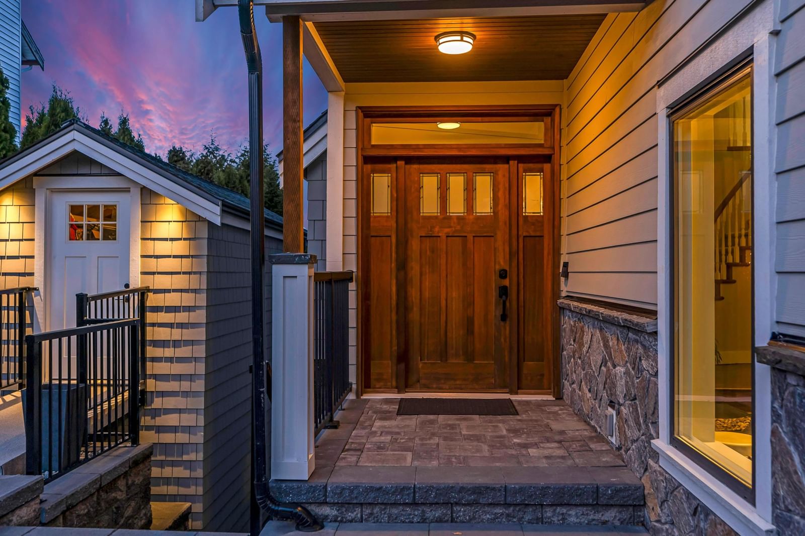 Listing Image 3