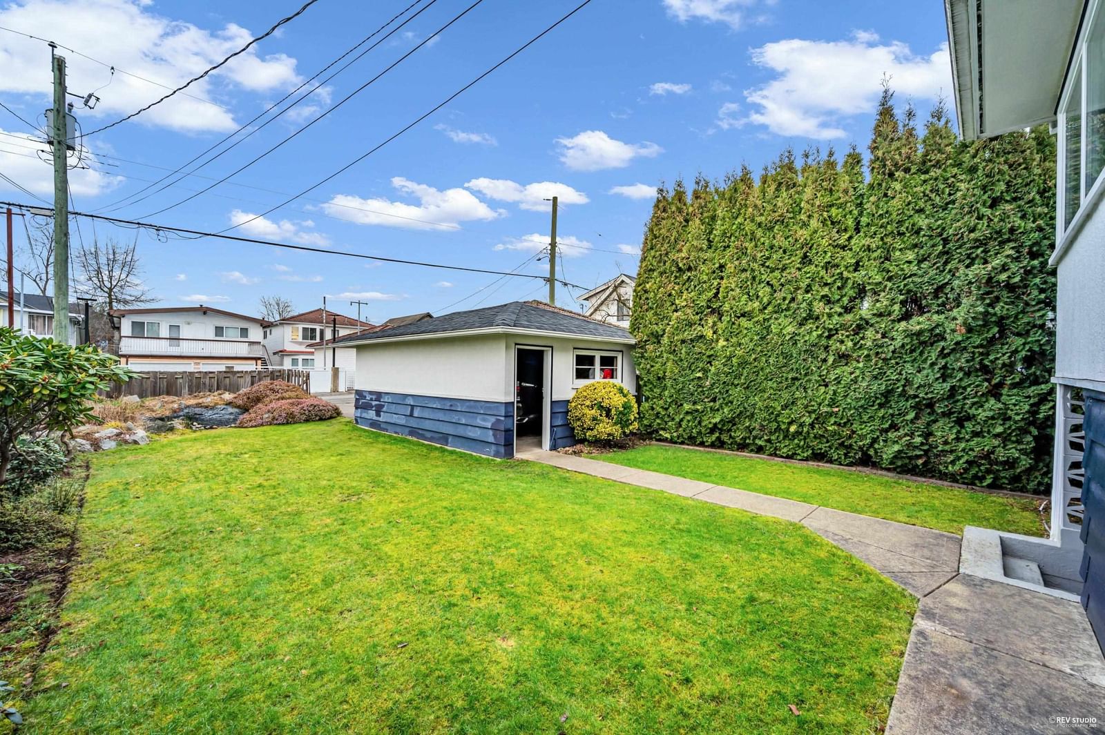Listing Image 12