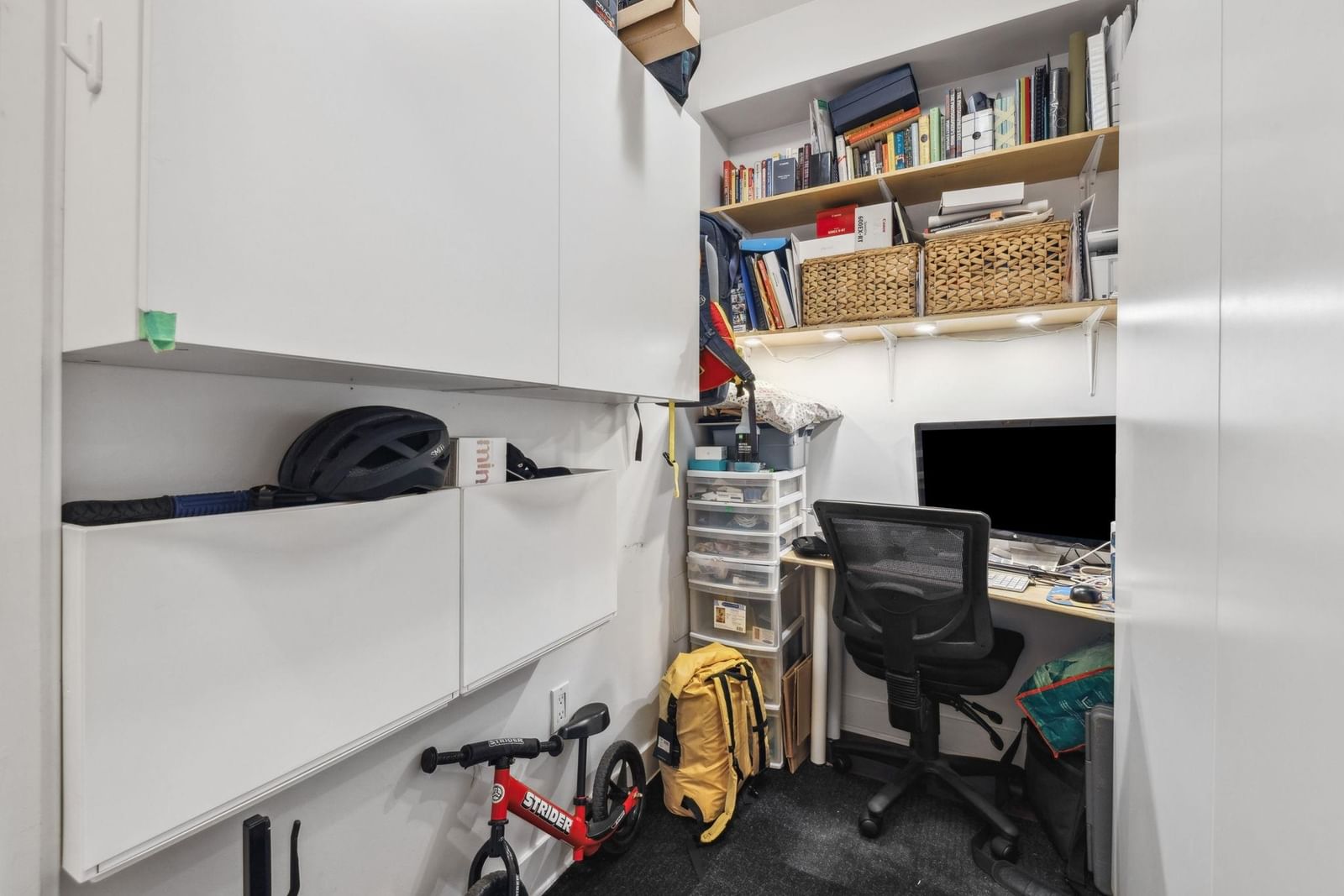 Listing Image 19
