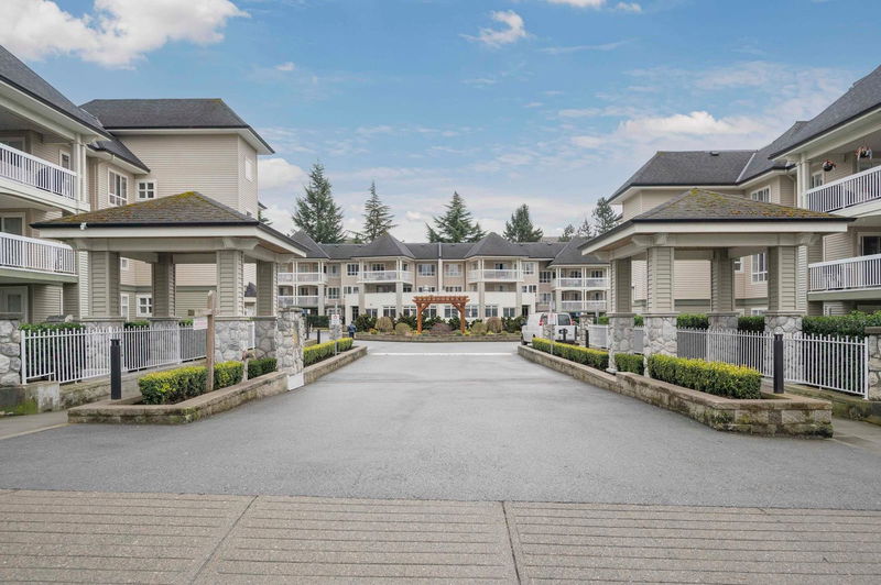 22022 49 Avenue #102, Langley, British Columbia