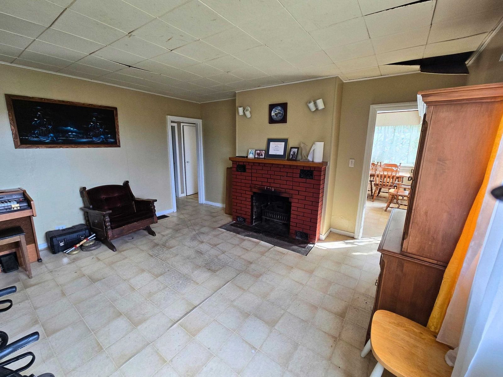 Listing Image 9