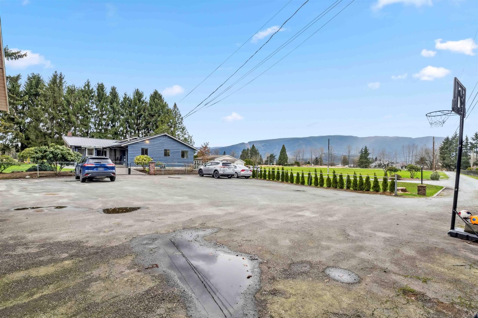 Listing Image 5