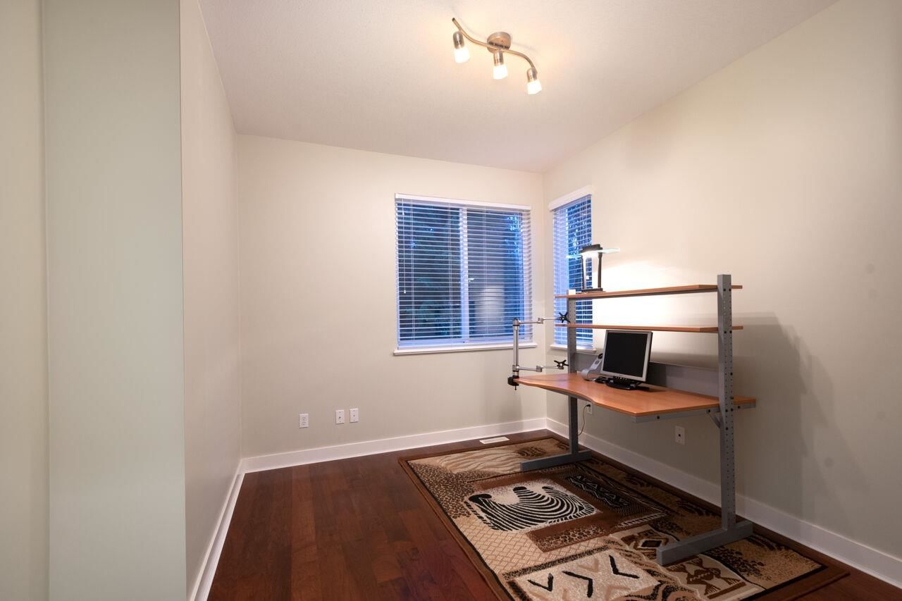 Listing Image 18