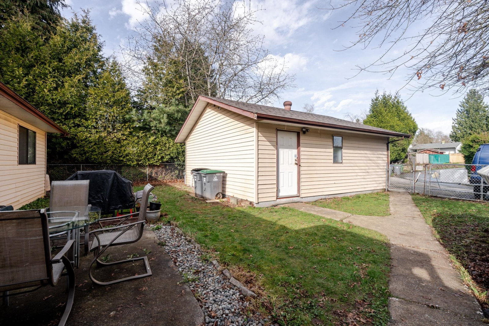 Listing Image 17