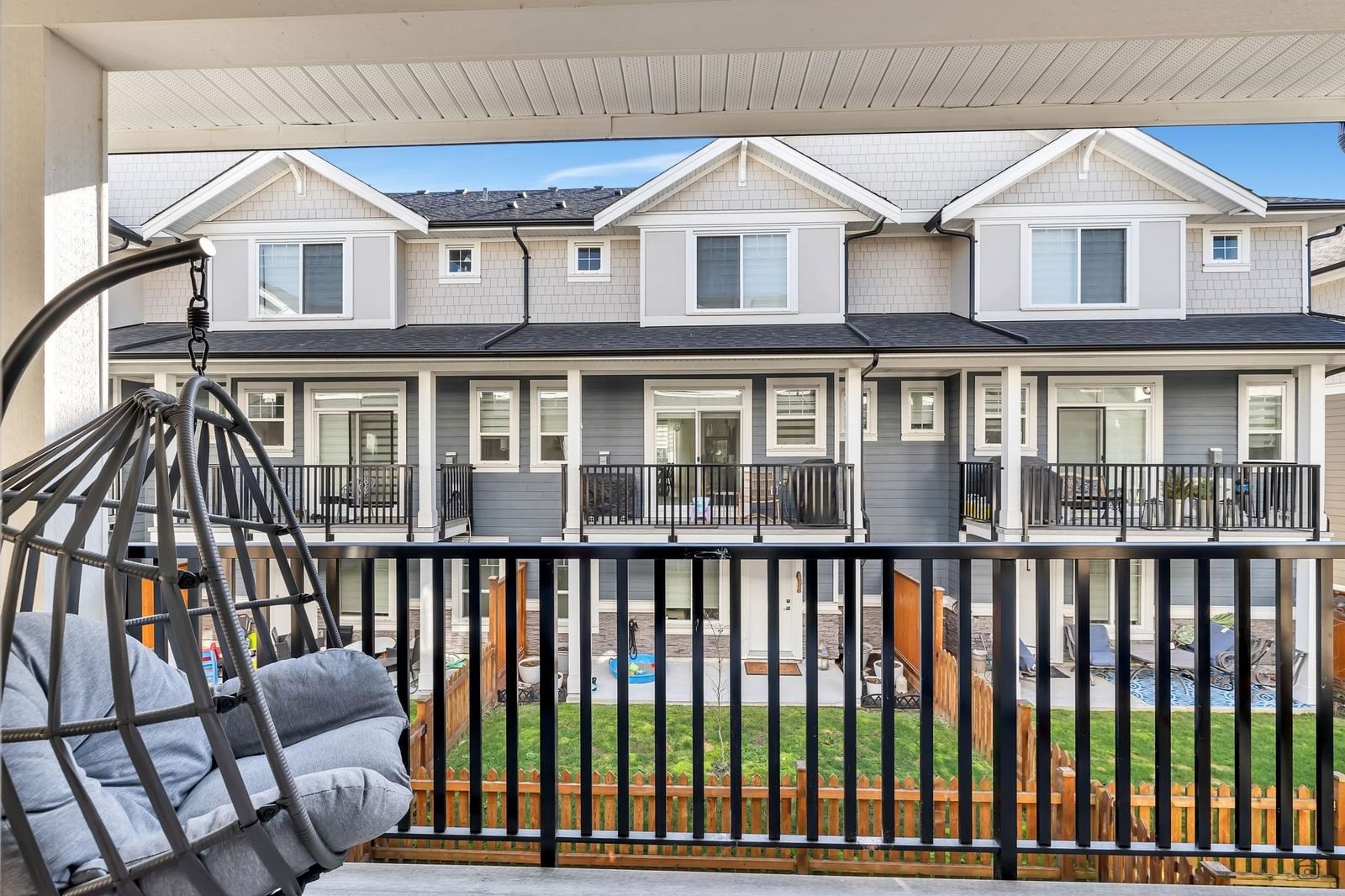 Listing Image 11