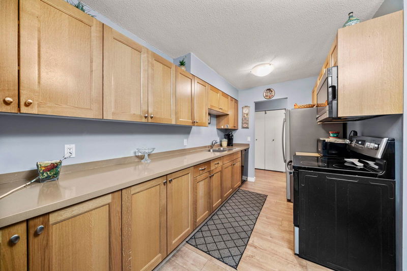 371 Ellesmere Avenue #302, Burnaby, British Columbia