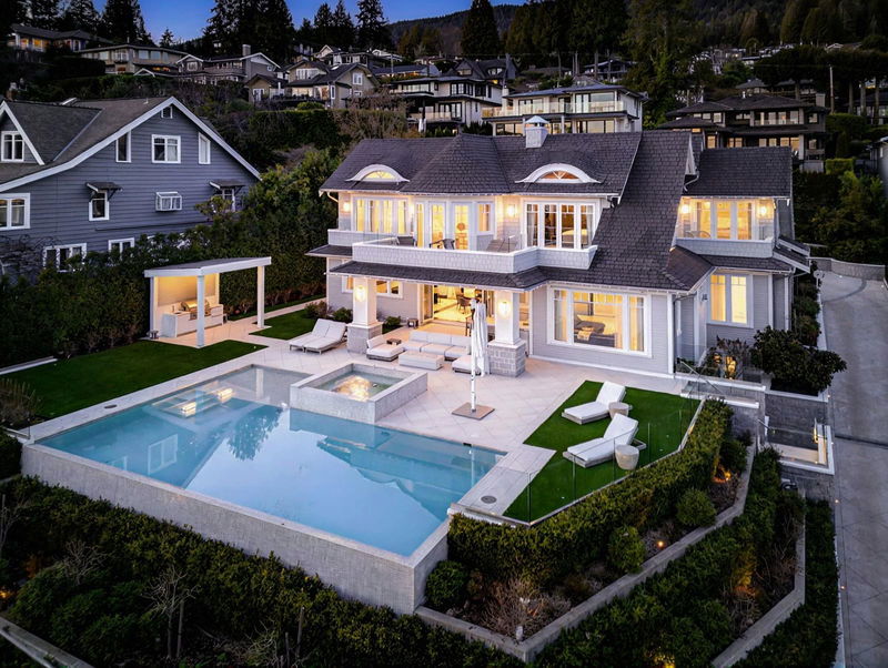 2531 Nelson Avenue, West Vancouver, British Columbia