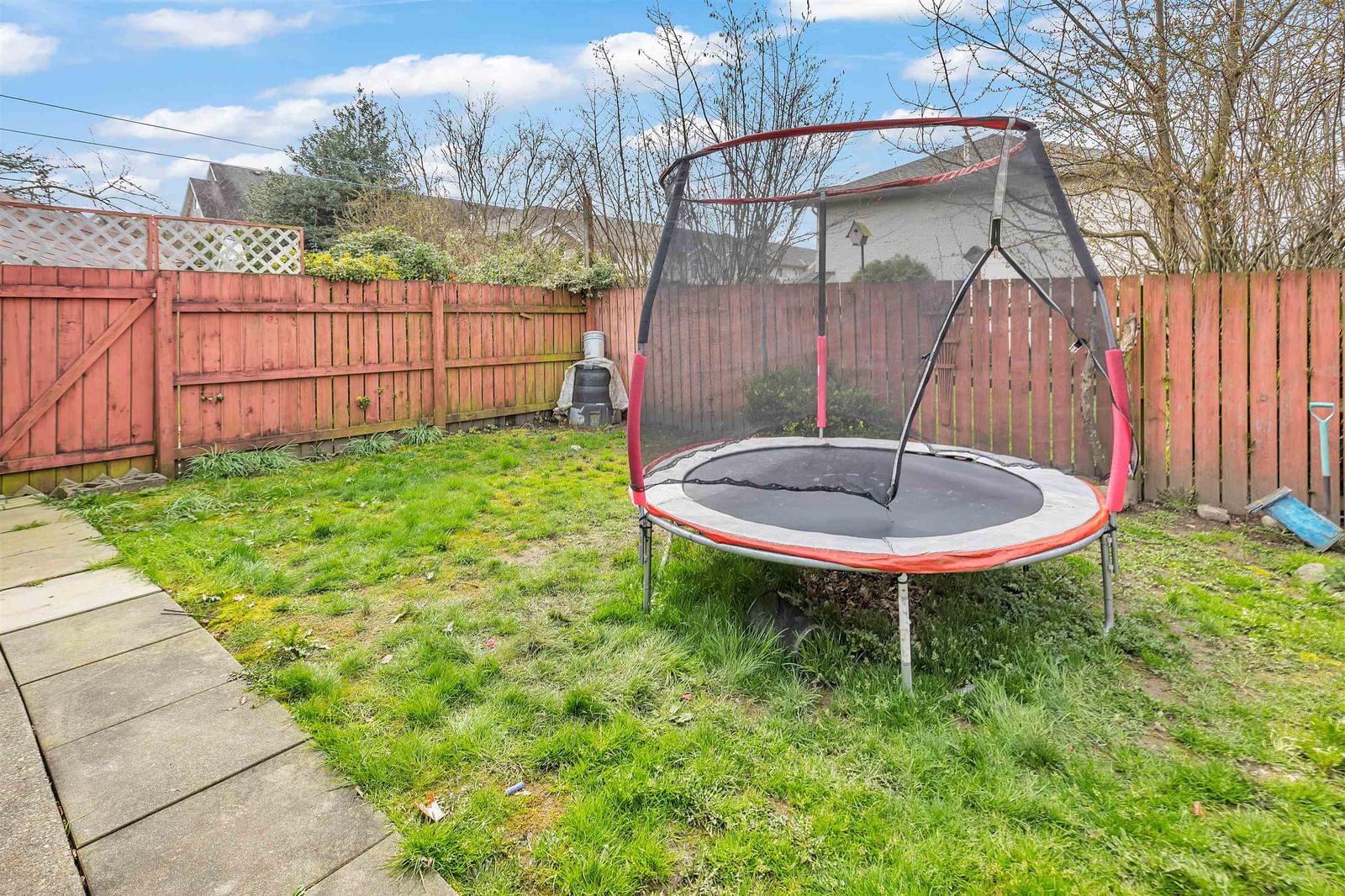 Listing Image 19