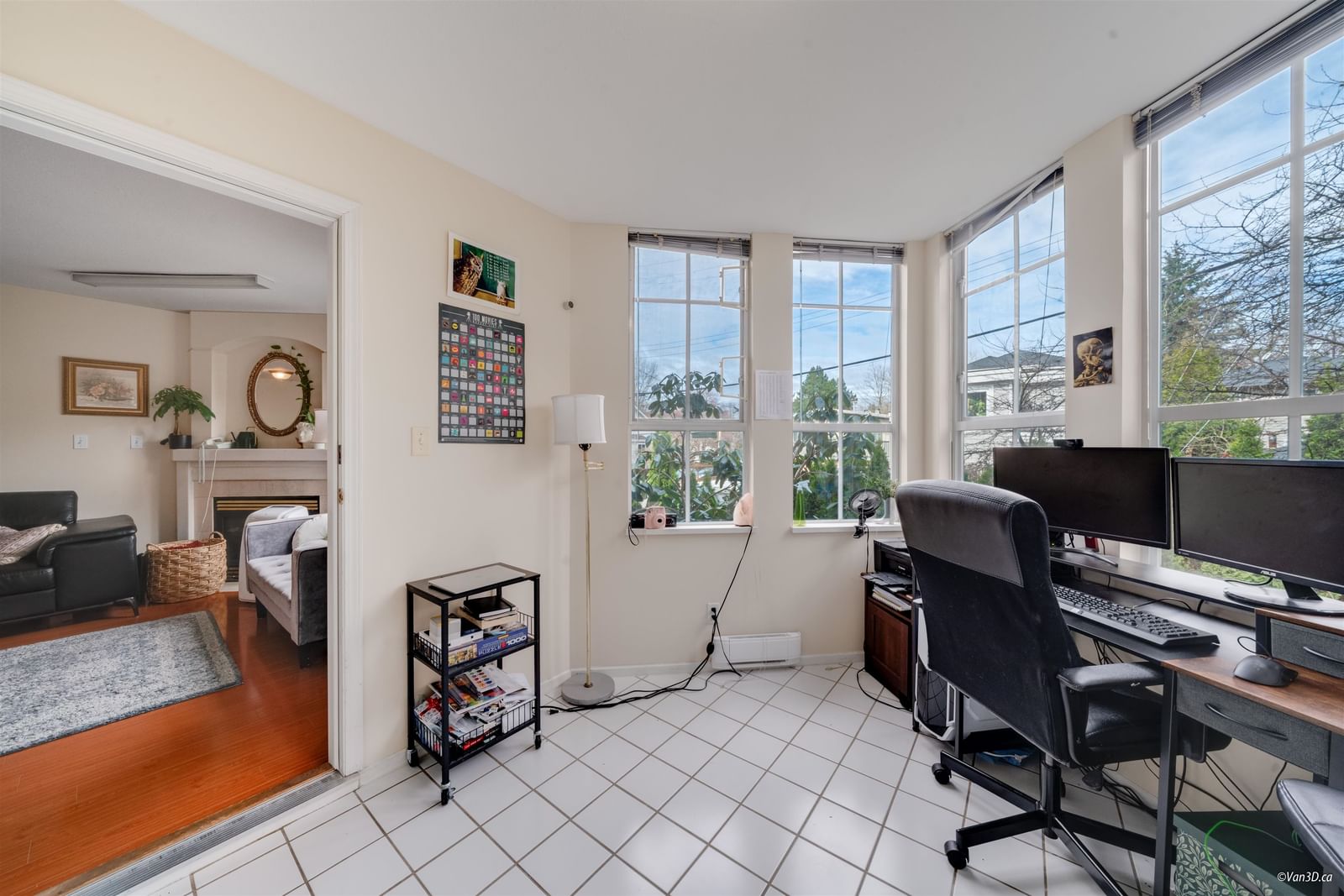 Listing Image 9