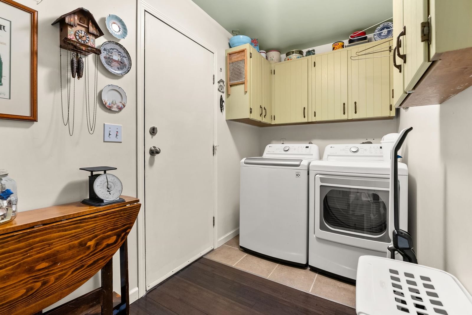 Listing Image 21