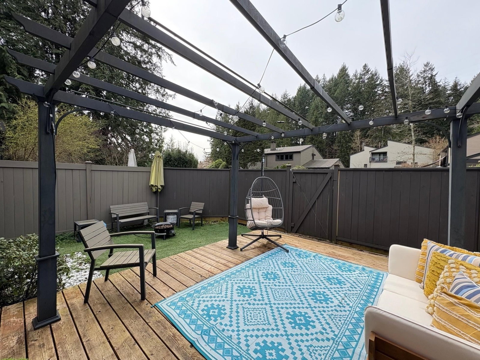 Listing Image 11