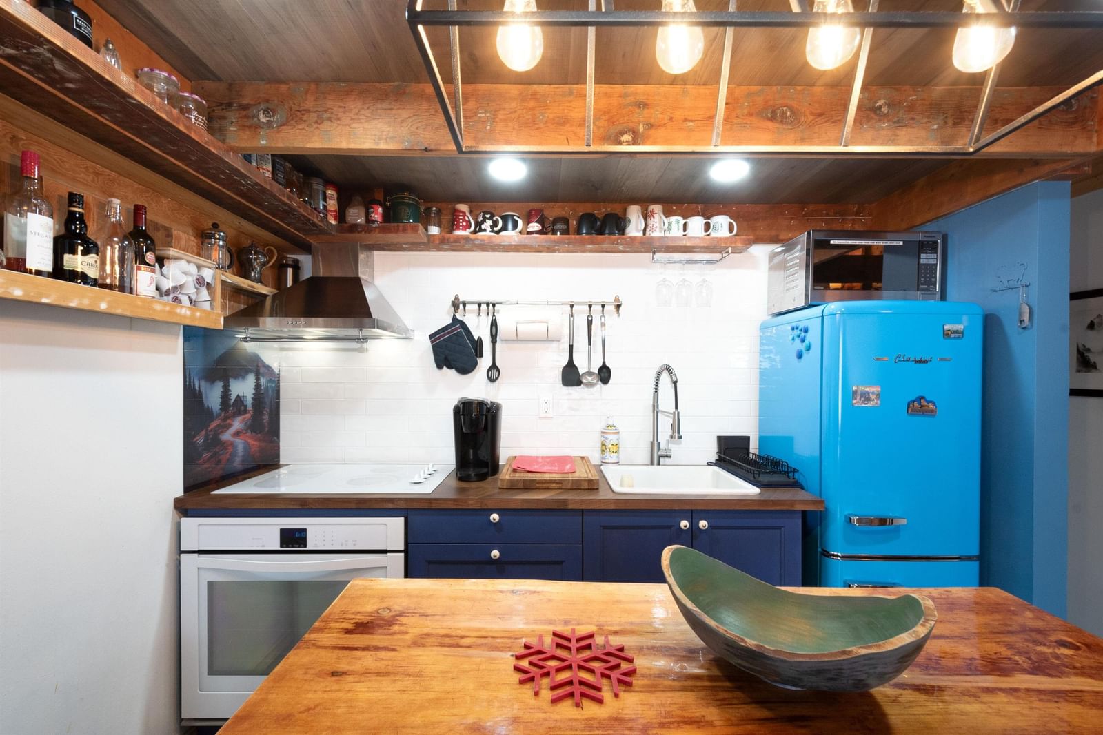 Listing Image 10