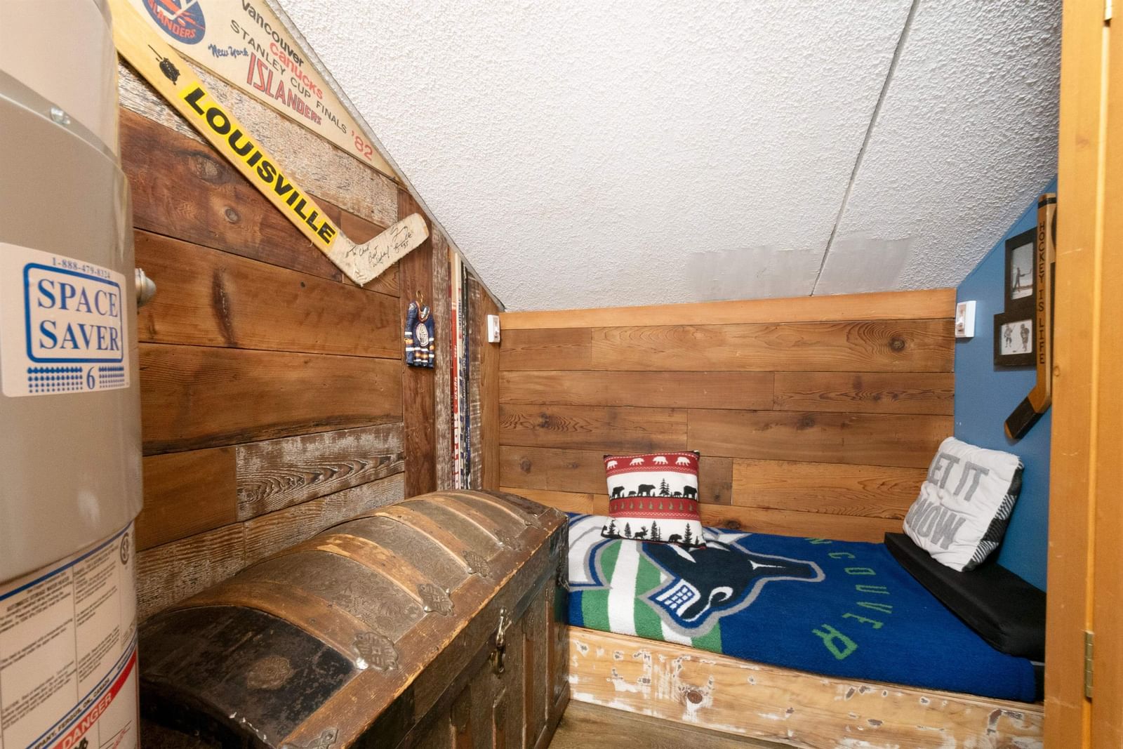 Listing Image 17