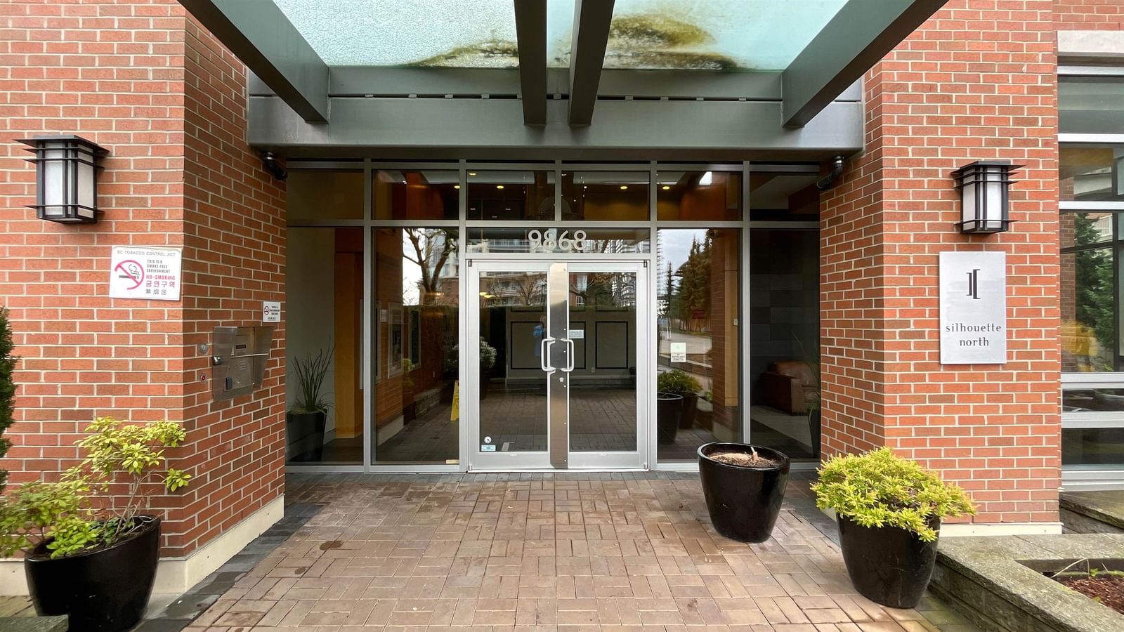 Listing Image 6