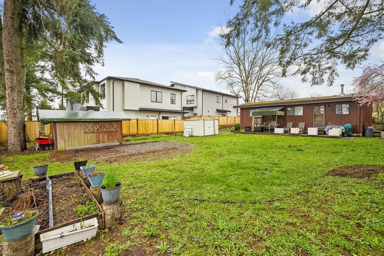 Listing Image 11
