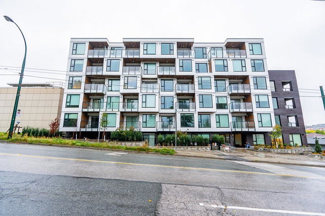 406 - 5399 Joyce Street