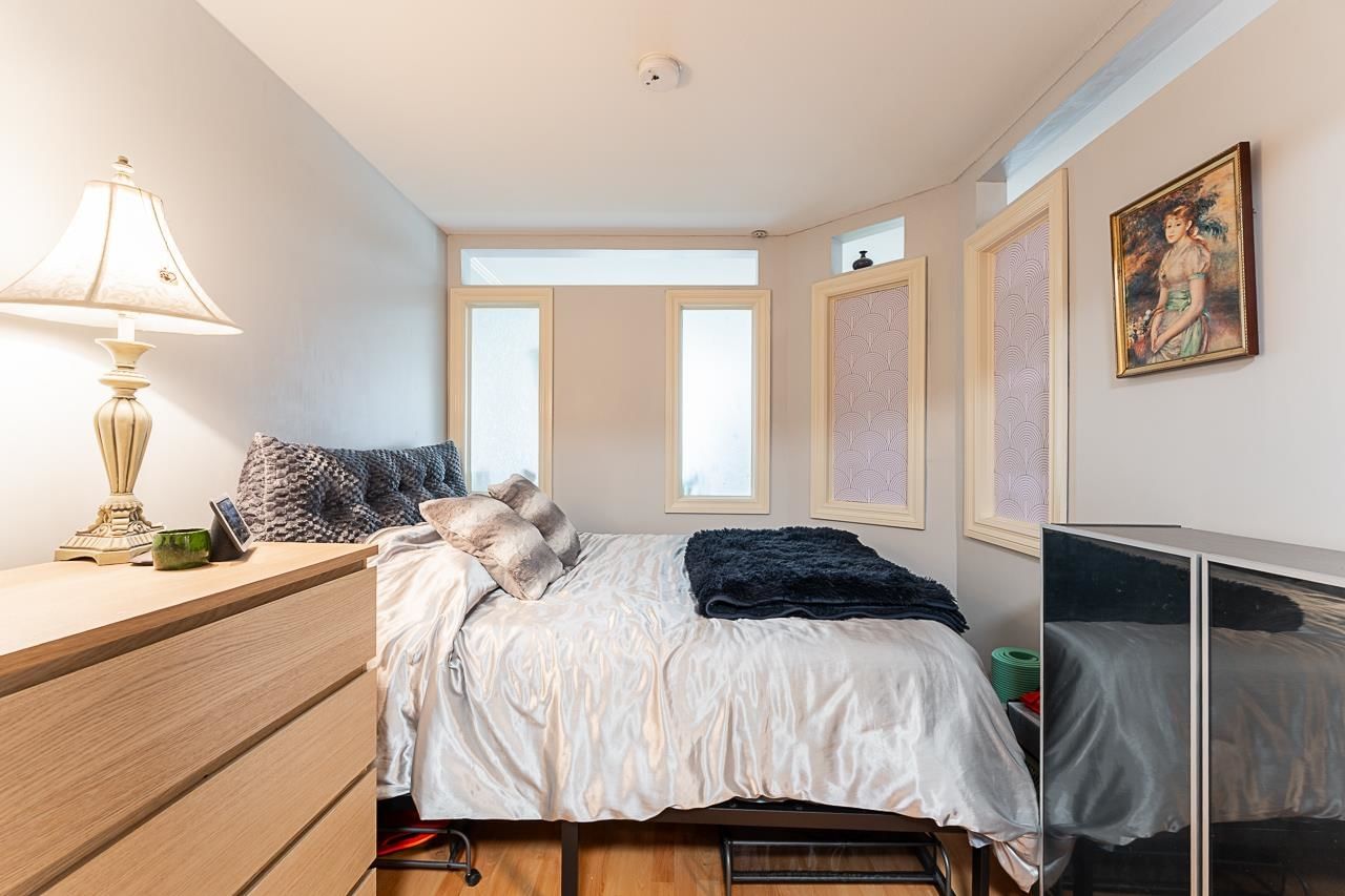 Listing Image 22