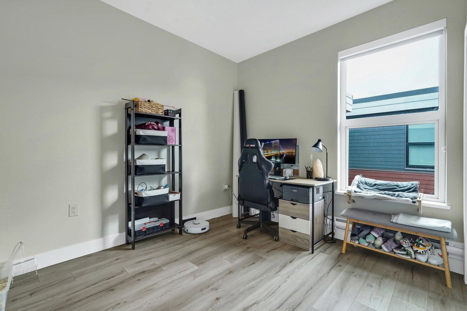 Listing Image 21