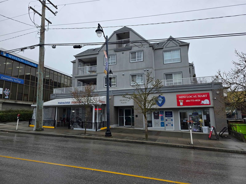 723 Twelfth Street #103, New Westminster, British Columbia