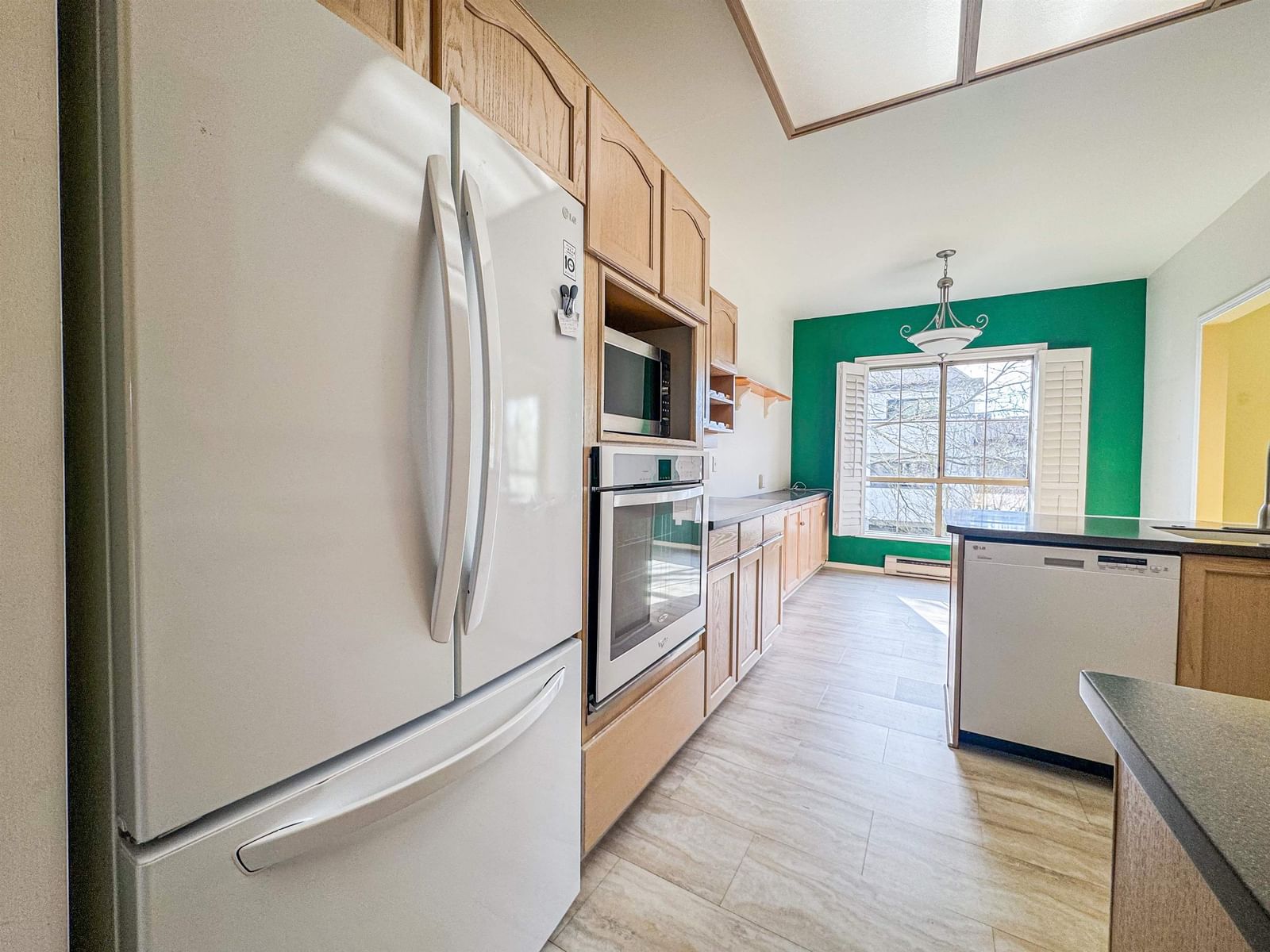 Listing Image 14