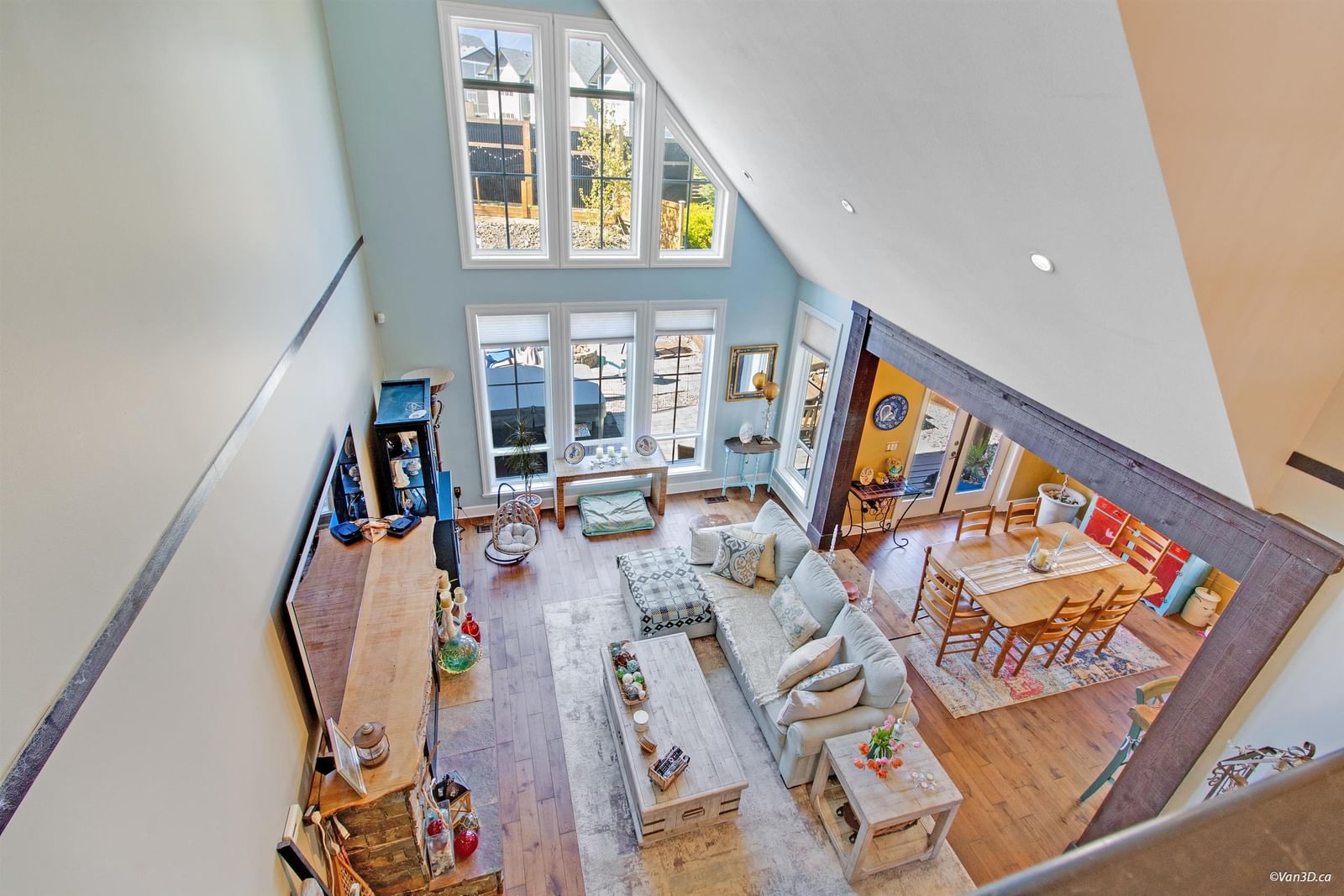 Listing Image 12