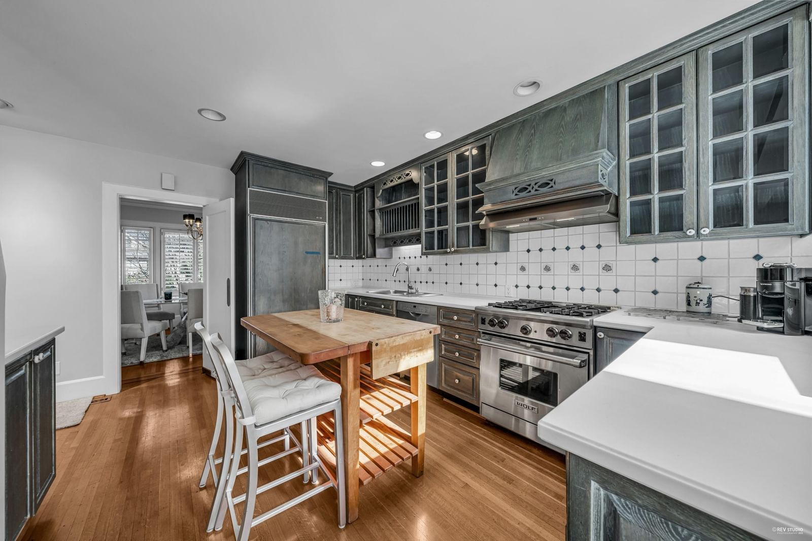 Listing Image 12