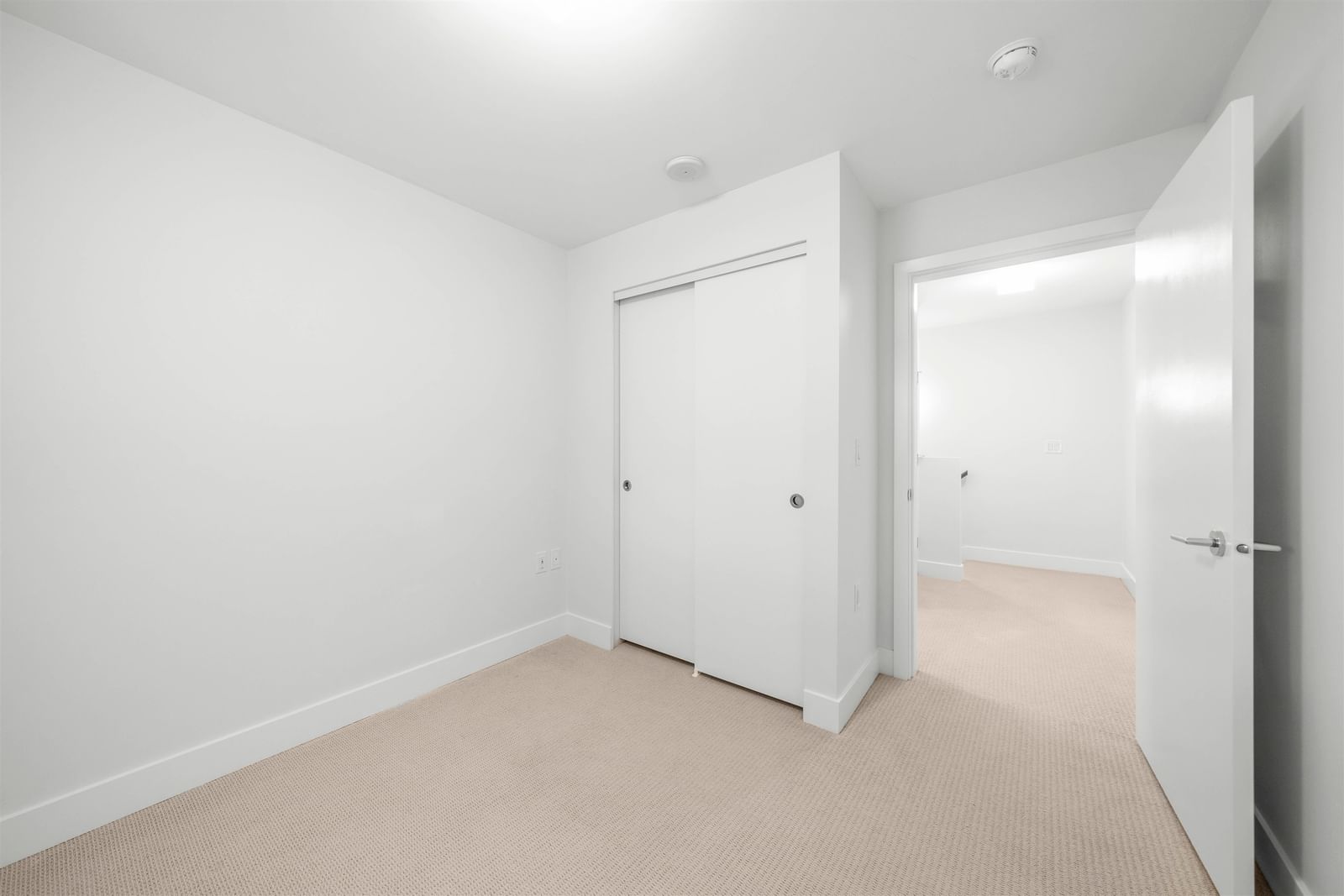 Listing Image 27